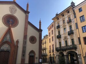 Pinerolo (Piemont): Dom und Altstadt